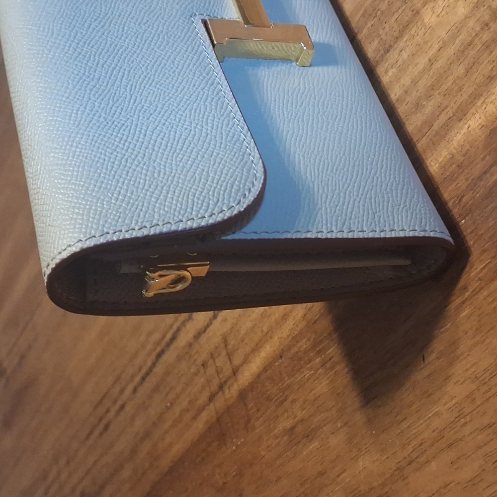 Constance Wallet in Light Gray with Gold Hardware - Picture 3 of 11